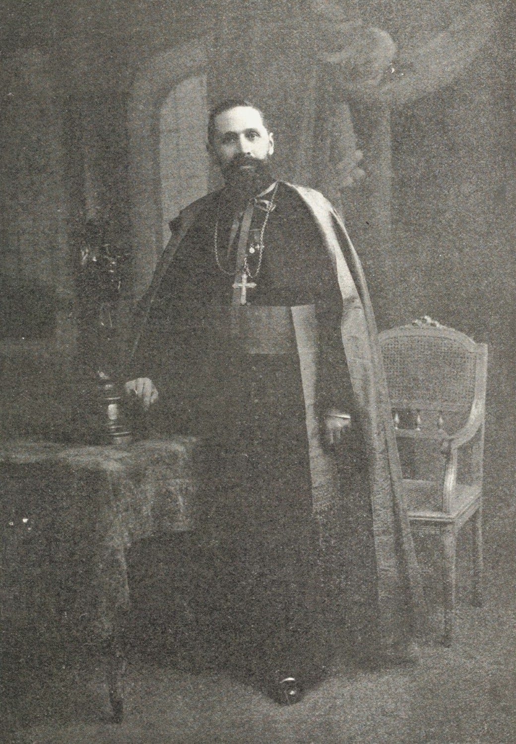 Portrait de Léon Durand, aumônier volontaire puis évêque d'Oran, prêtre soldat de la Première Guerre mondiale