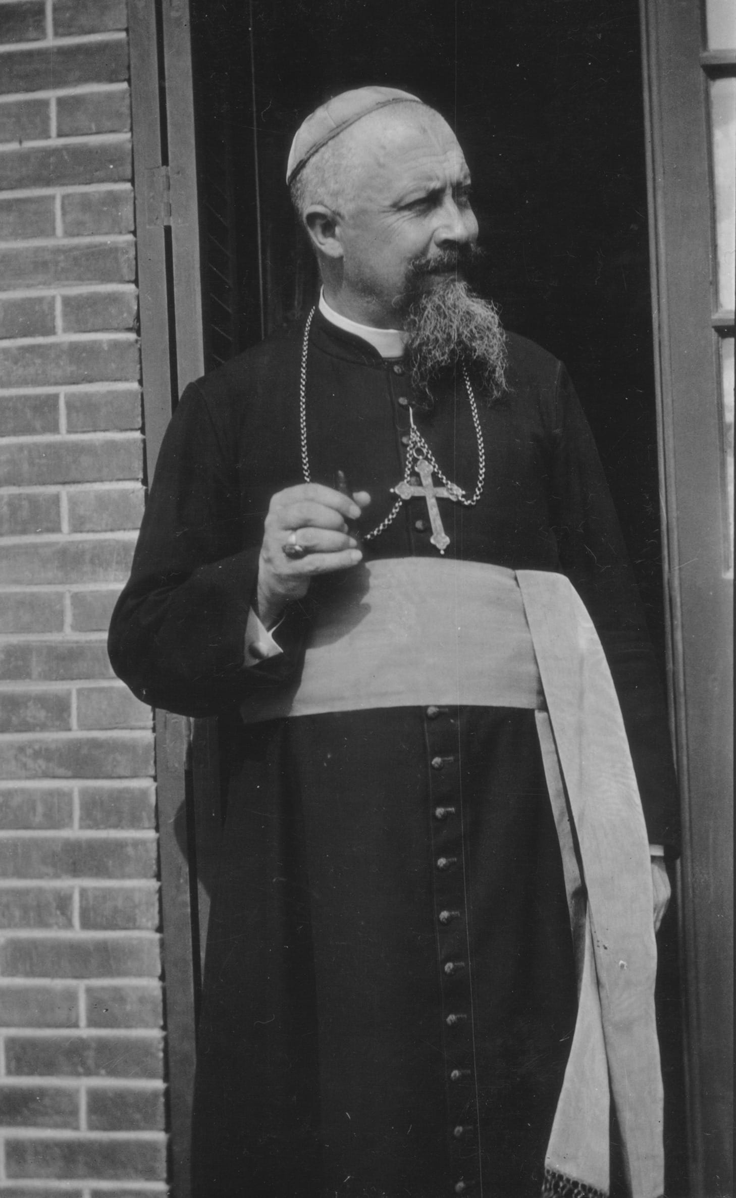 Portrait de Émile Devred, évêque coadjuteur de Séoul, prêtre soldat de la Première Guerre mondiale