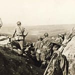 Le clergé sur la cote 344 : tranchée française à l'ouvrage de Dortmund, Verdun, 21 août 1917