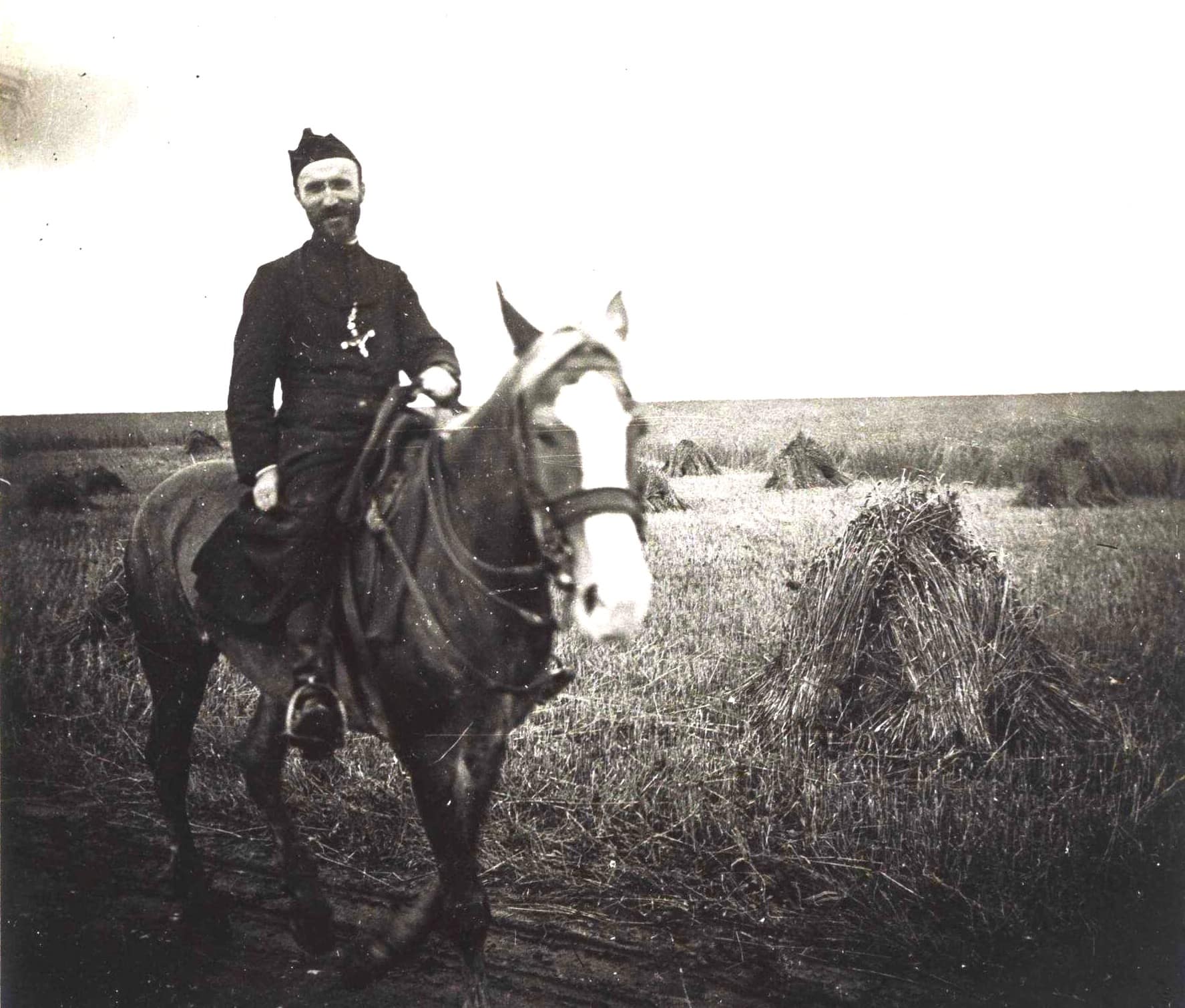 Casteljau Marie de Faget Jacques Antoine (de) , aumônier militaire à cheval, prêtre soldat de la Première Guerre mondiale