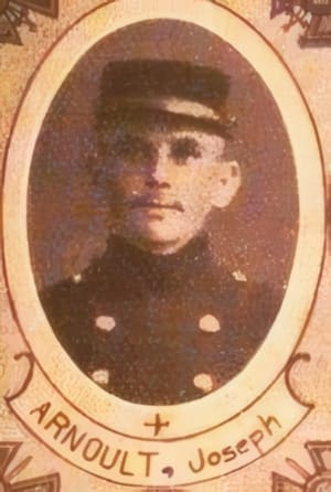 Portrait de Joseph-Auguste-Marie Arnoult, séminariste du diocèse de Nantes, Livre d'or du Clergé 1914-1918