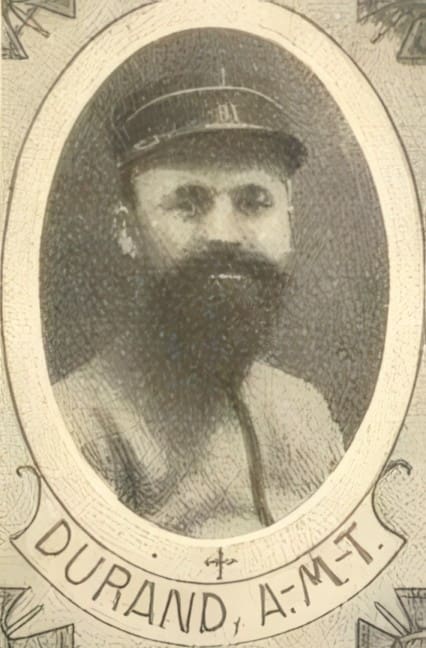 Portrait de DURAND Marius Timothée Baptiste, professeur pensionnat de Passy-Froyennes — sous-lieutenant, prêtre soldat de la Première Guerre mondiale