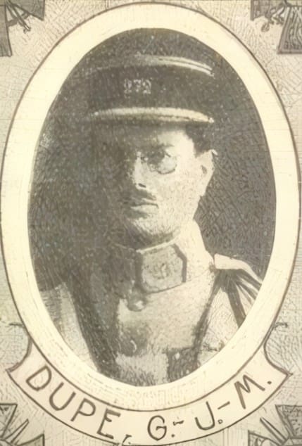 Portrait de DUPÉ Gustave Jean Marie, vicaire instituteur aux Sorinières, prêtre soldat de la Première Guerre mondiale
