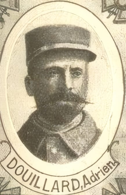 Portrait de DOUILLARD Adrien, professeur, prêtre soldat de la Première Guerre mondiale