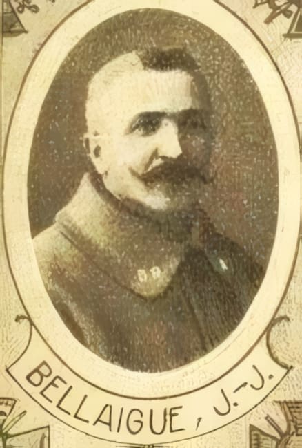 Portrait de Jean Joseph Bellègue ("Bellaigue" dans le Livre d'or), frère enseignant, prêtre soldat de la Première Guerre mondiale
