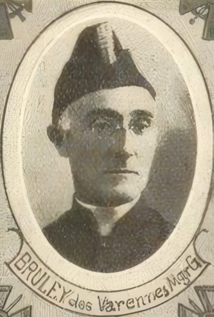 Portrait de BRULEY DES VARANNES Georges-Prudent-Marie, chanoine et vicaire général de Tours — aumônier volontaire titulaire, prêtre soldat de la Première Guerre mondiale