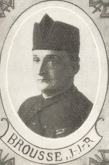 Portrait de BROUSSE Jules-Joseph-René, vicaire à Saint-Cloud — aumônier titulaire, prêtre soldat de la Première Guerre mondiale