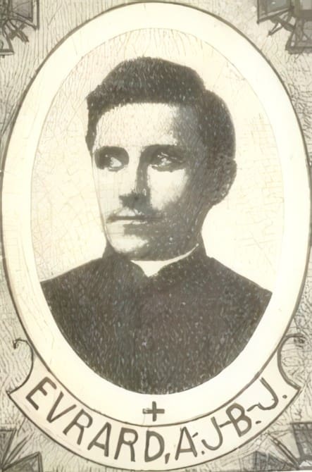 Portrait de ÉVRARD Auguste Jean Baptiste Joseph, aumônier (Coll. municipal de Boulogne-sur-Mer), prêtre soldat de la Première Guerre mondiale