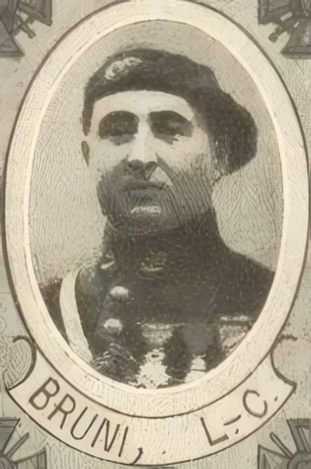 Portrait de BRUNI Léon-Charles, vicaire à N.-D. de Tonnerre, prêtre soldat de la Première Guerre mondiale