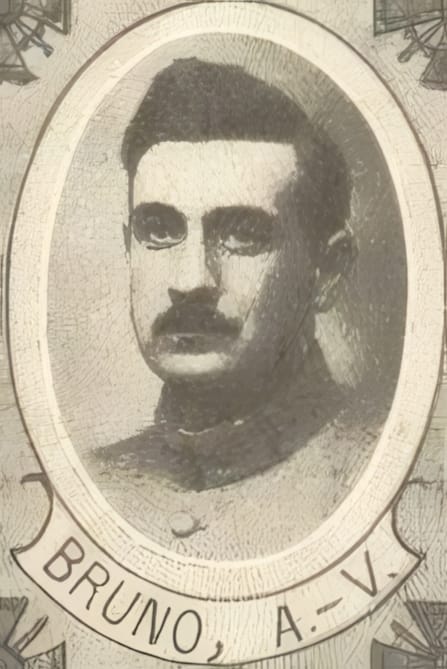 Portrait de BRUNO Albert-Victor, vicaire à Saint-Michel de Vaucelles, prêtre soldat de la Première Guerre mondiale