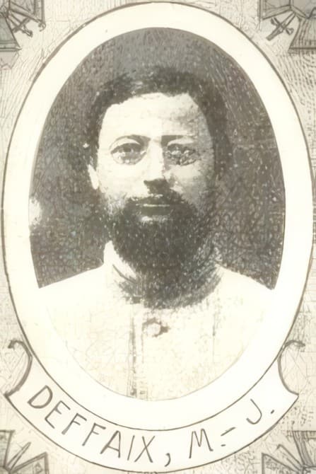 Portrait de DEFFAIX Maxime Jules, curé, prêtre soldat de la Première Guerre mondiale