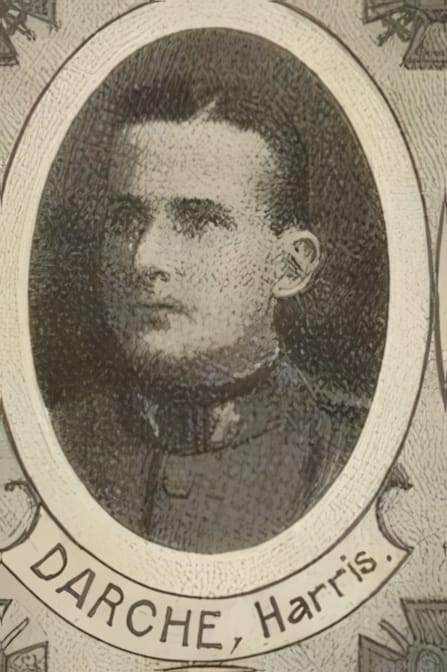 Portrait de DARCHE Harris, vicaire à N. D. de Chicago / Aumônier volontaire, prêtre soldat de la Première Guerre mondiale