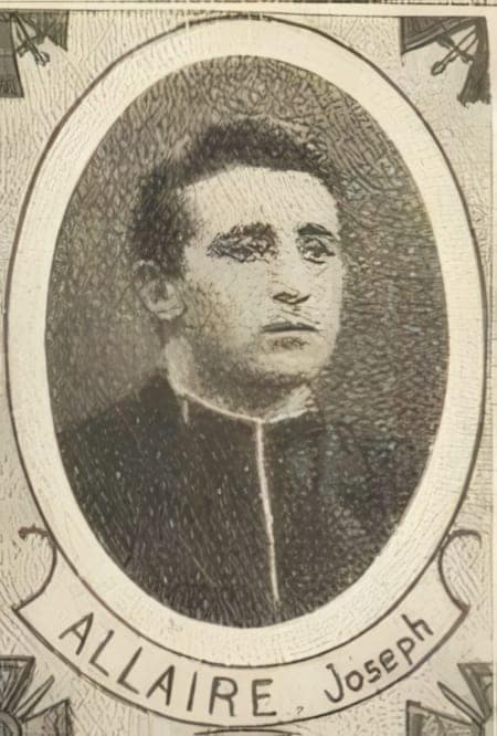 Portrait de Joseph-Marie Allaire, vicaire du diocèse de Laval, brancardier, Livre d'or du Clergé 1914-1918
