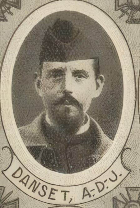 Portrait de DANSET Achille Désiré Joseph, prêtre (rédacteur à l'Action Populaire), prêtre soldat de la Première Guerre mondiale