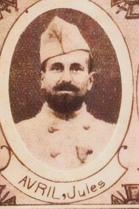 Portrait de Jules-Jean-Joseph Avril, professeur petit puis grand séminaire du diocèse de Avignon, infirmier, Livre d'or du Clergé 1914-1918
