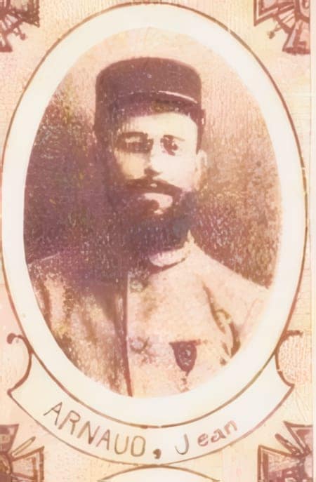 Portrait de Jean Arnaud, vicaire, diocese de Lyon, Livre d'or du Clergé 1914-1918