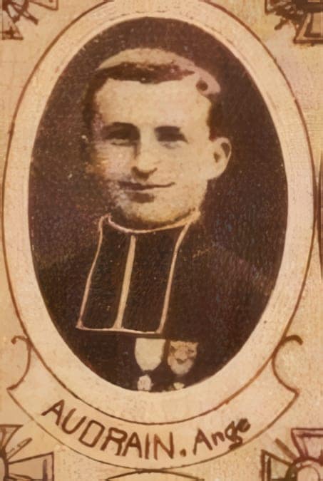 Portrait de Ange-Marie-Célestin Audrain, séminariste du diocèse de Saint-Brieuc, Livre d'or du Clergé 1914-1918