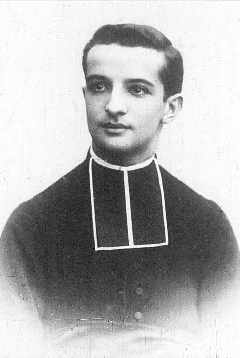Portrait du séminariste Marie François Joseph Bordes, futur aumônier du diocèse d'Aire, prêtre soldat de la Première Guerre mondiale.