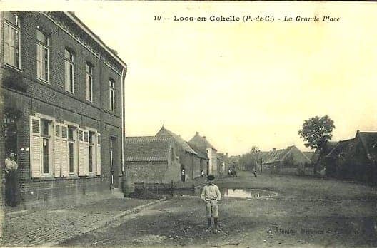La Grande Place de Loos-en-Gohelle avant 1914, village sous occupation allemande pendant l'arrestation arbitraire 1914