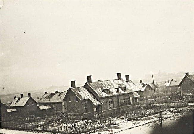 Village de l'Artois sous la neige pendant l'occupation allemande, hiver 1914-1915