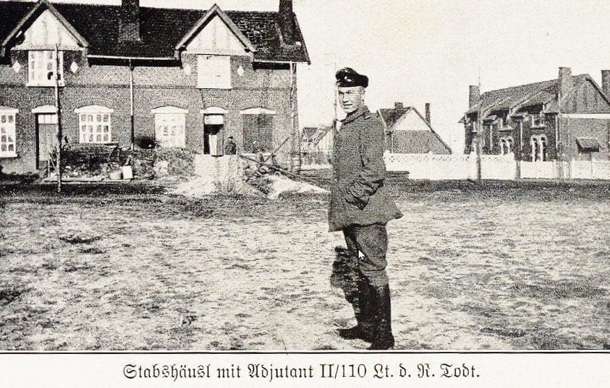 110e régiment grenadier — adjutant II/110 lieutenant Todt devant un coron du secteur de Loos 1914